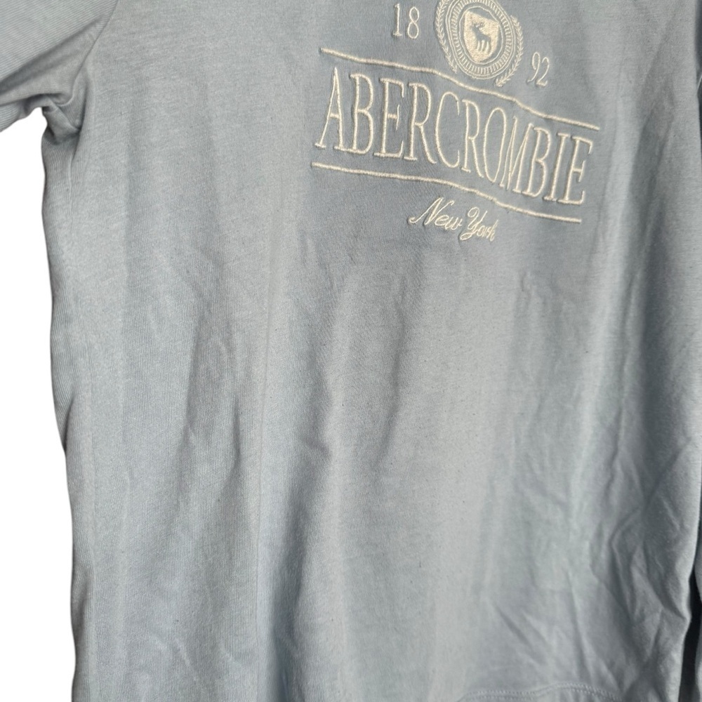 4/$25 Abercrombie kids Long Sleeve Embroidered Logo Tee Shirt Girls 9/10 Blue - Picture 4 of 8